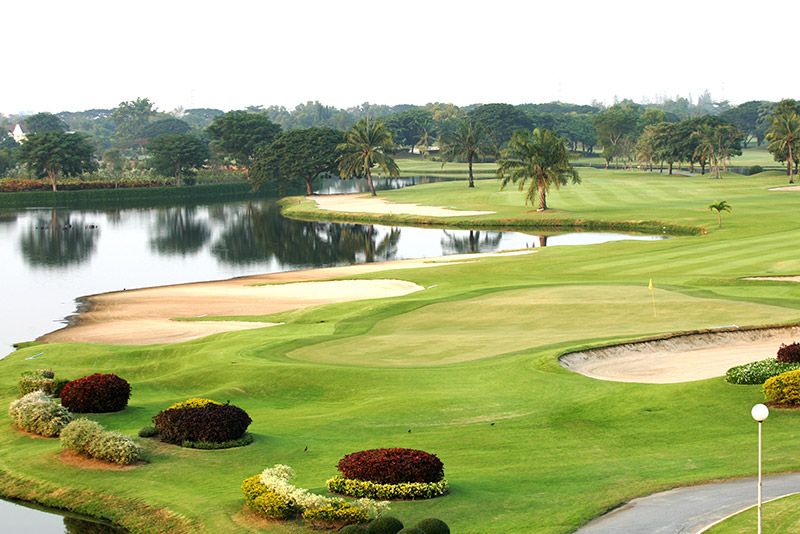 THE ROYAL GOLF & COUNTRY CLUB 